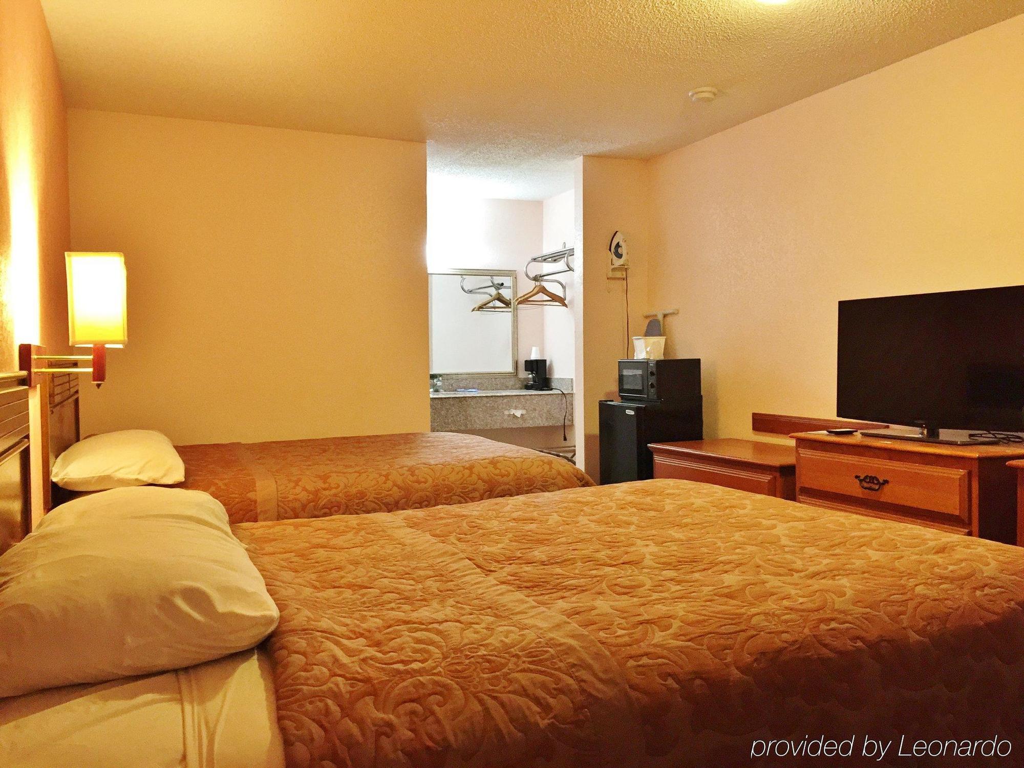 Americas Best Value Inn - Brookhaven Exterior photo