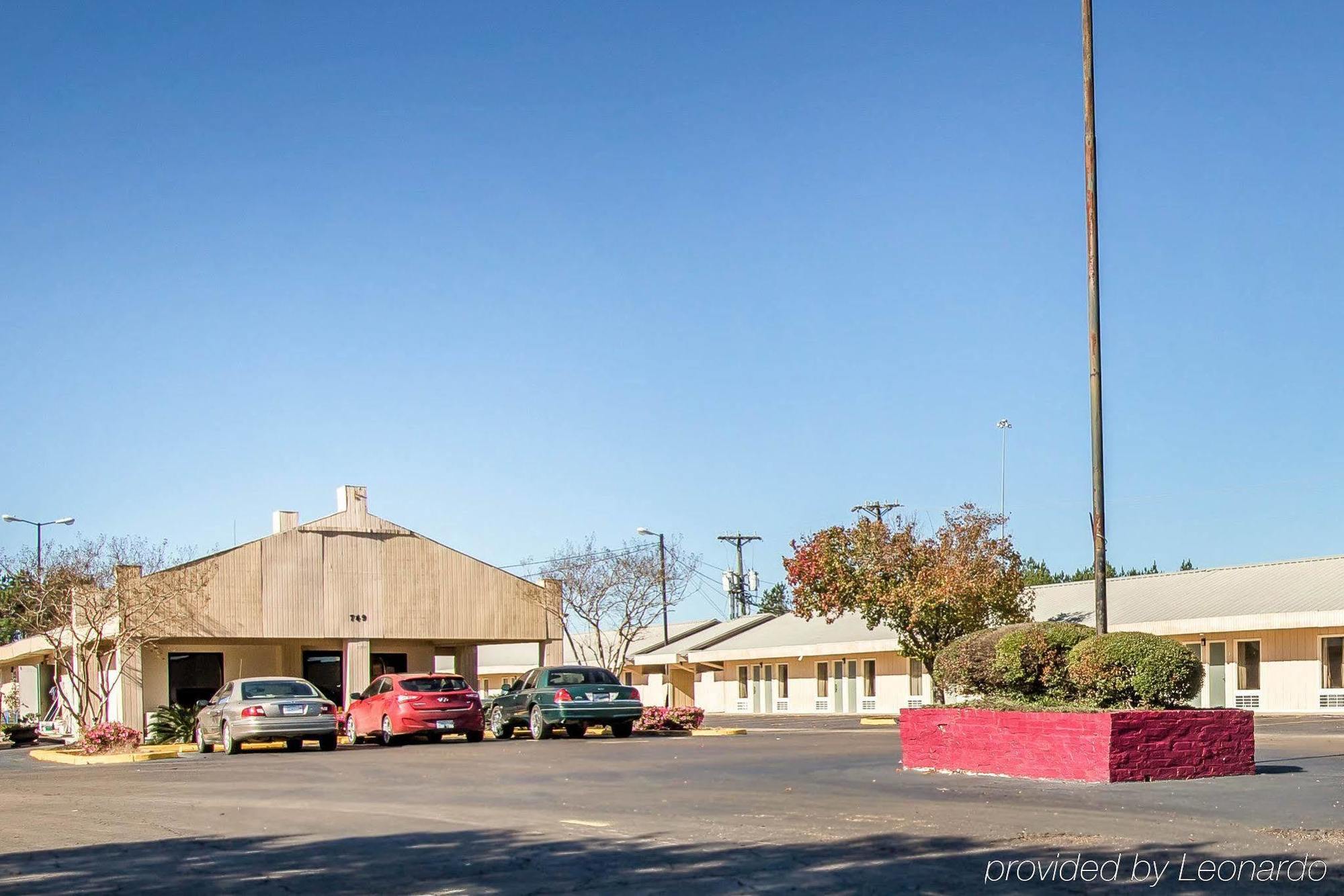 Americas Best Value Inn - Brookhaven Exterior photo