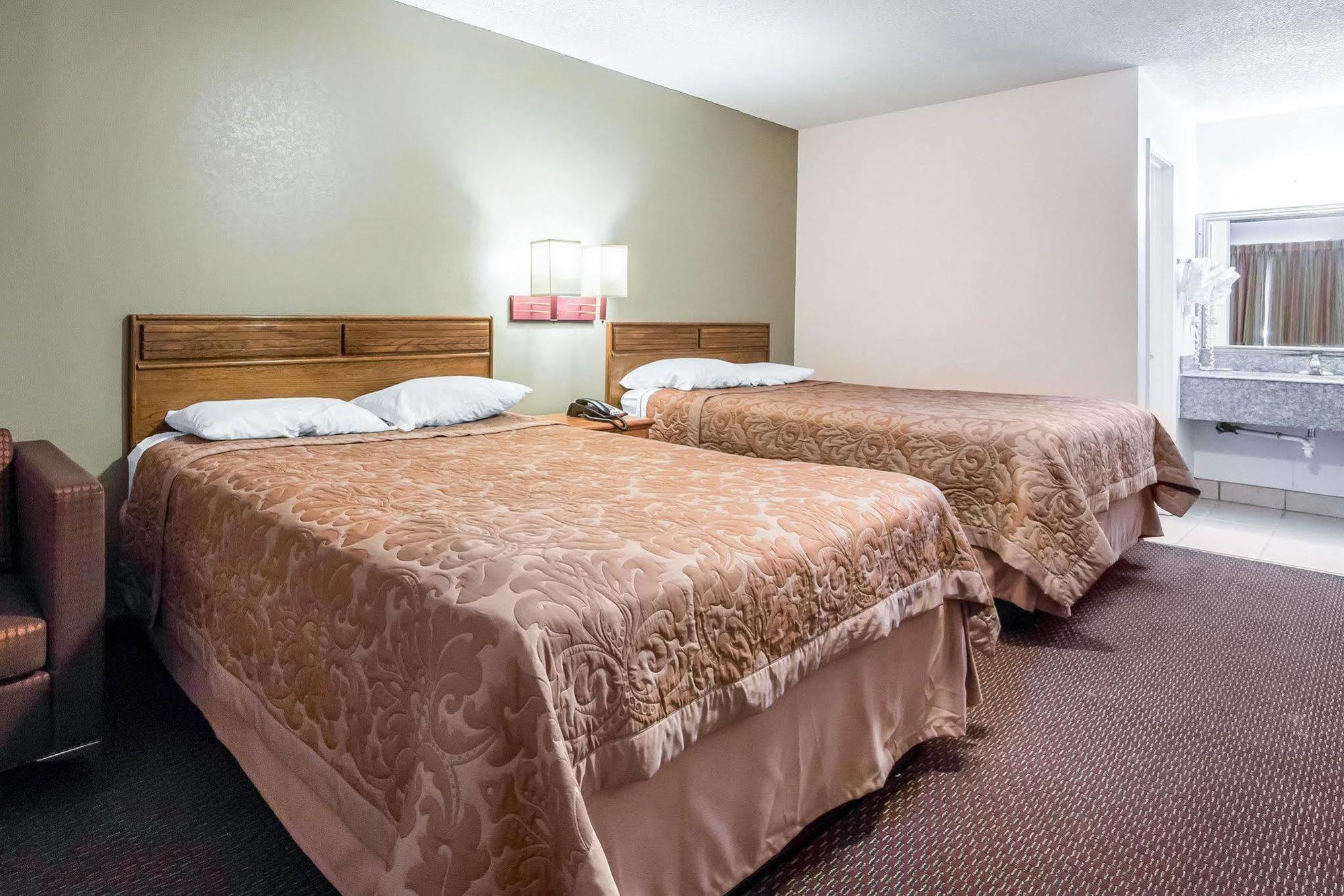 Americas Best Value Inn - Brookhaven Exterior photo